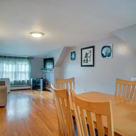 South Yarmouth Apartment Rental, 1 Mi To Beach!